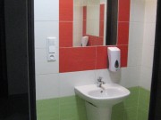 hala - dámské wc