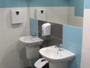 hala - pánské wc