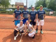 družstvo áčka dospělých: zleva Chyba L., Němec F., Kabelka D., Palán D., Brožová S., Palánová M.