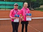 3. místo ve čtyřhře krajského přeboru: Dovrtělová K. (LTC) – Hakrová E.