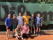 Béčko dospělých v Pelhřimově, zleva: Koubek T., Kabelka D., Bouchner A., Podoba J., Straka F., Venc T., Zábranová N., Dvořáková P.