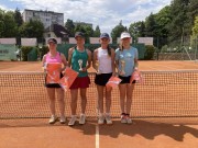 Finále čtyřhry st. žákyň v Liberci: Šebístková, Horňáková - Strachová, Čechová 4:6, 1:6