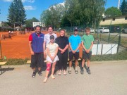 Družstvo dospělých B, zleva: Podoba J., Bouchner A., Šebístková T., Dvořáková P., Kváš M., Kavřík M.